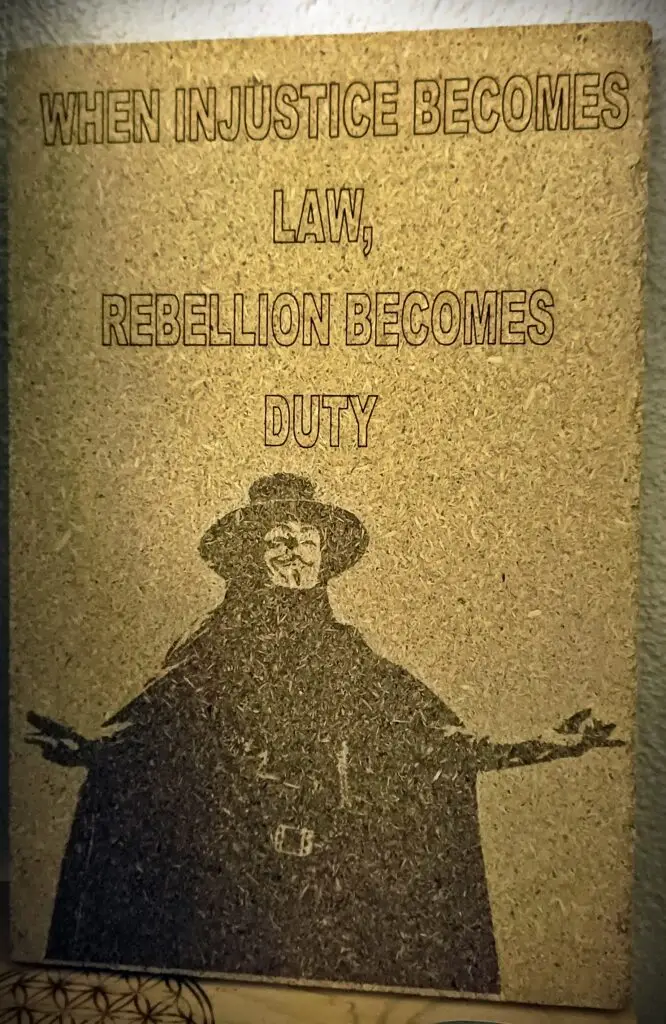 20251021 192558